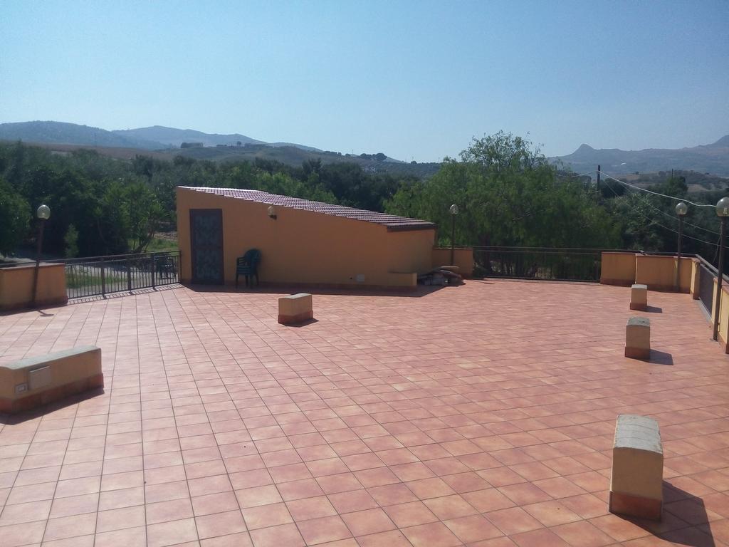 Agriturismo La Targa Buonfornello Exterior photo
